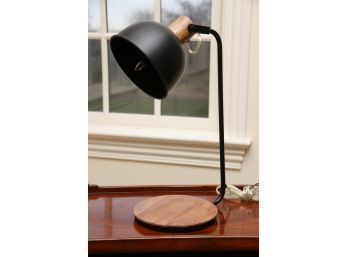 Modern Desk Lamp  18 Inches Tall
