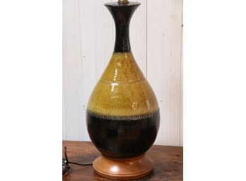Large MCM Mustard & Black Glazed Ceramic Lamp With Shade