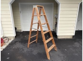 Commercial 6 Feet Wood Ladder