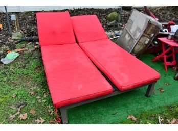 Double Chaise Lounge With Cushion