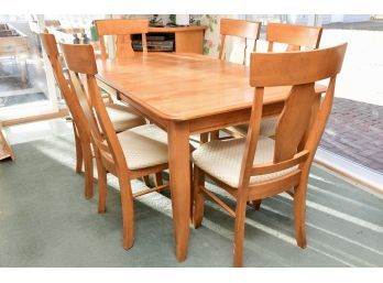 Thomanville Maple Dining Table With 6 Chairs