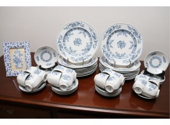 Villeroy And Boch Blue And White Dish Set 49 Pieces Total