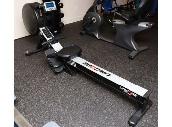 Life Core Fitness Rowing Machine R100