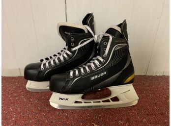 Pair Of Bauer Hockey Skates Size 13.5