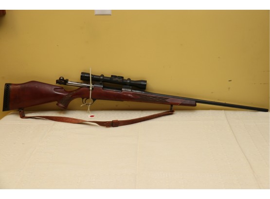 Weatherby Mark V Hunting Rifle With Scope