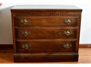 Ethan Allen Mahogany Chest Of Drawers
