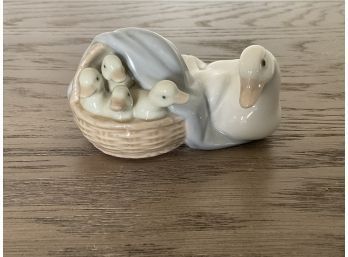 Llardo Small Duckings Figurine 4895