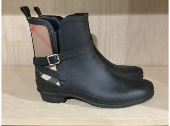 Burberry Womans Rain Boots Size 40
