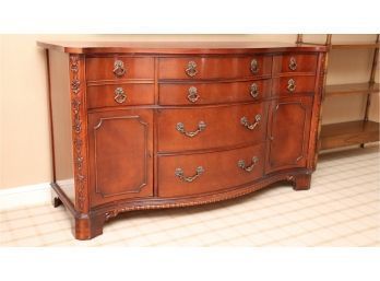 Mahogany Serpentine Front Chippendale Style Sideboard With 6 Drawers And 2 Doors