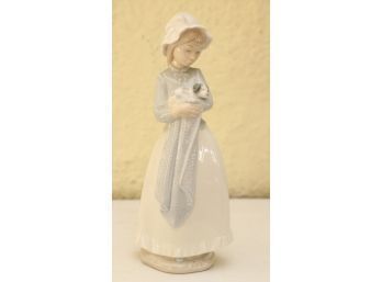 NAO-LLADRO Figurine 145 Girl With Puppy