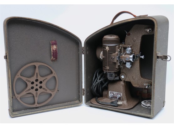 Bell And Howell Projector Design 122 Model L With Case
