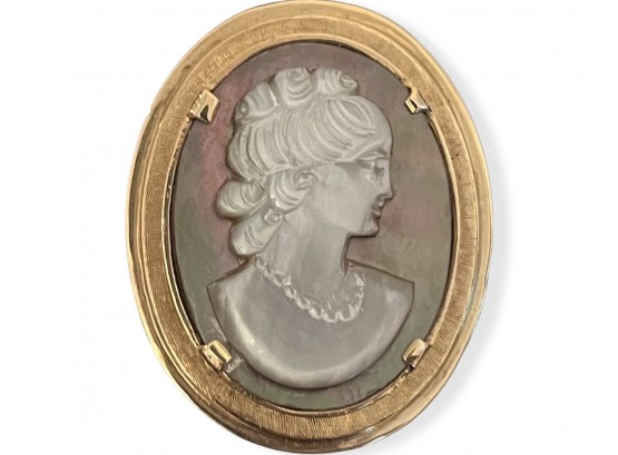 Vintage Cameo Brooch Pin With 14K Gold