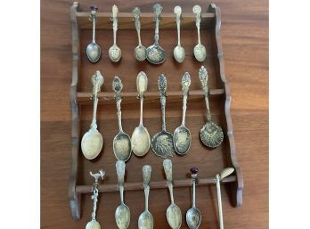 Vintage Collection Of Teaspoons With Display Rack  18 Spoons 1 Of 2