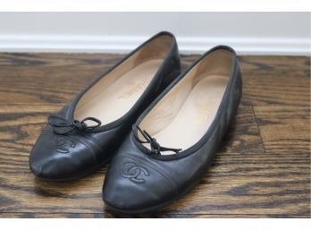 Chanel Black Leather Classic Flats Size 36