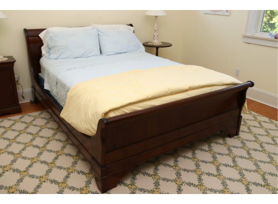 Queen Size Mahogany Sleigh Bed By Grange