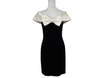 A.J. Bari Black Velvet Cocktail Dress Size 10