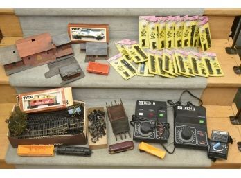 Collection Of Vintage Train Accessories