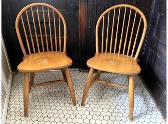 Set Of 4 Spindle Back Dining Chairs