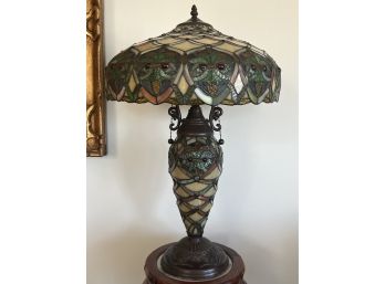 Tiffany Style Stained Glass Table Lamp (tested And Working)