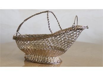 Wire Basket With Handle For Gravy Boat
