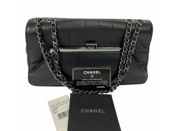 Chanel Classic Lambskin Quilted Bag With Flap Like New