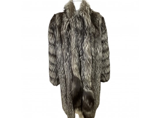 Beautiful Alixaudre New York Fur Coat With Double Tail Scarf