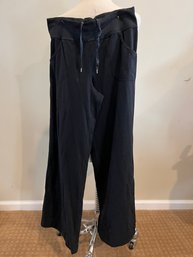 Lululemon Wide Leg Pants Size 6