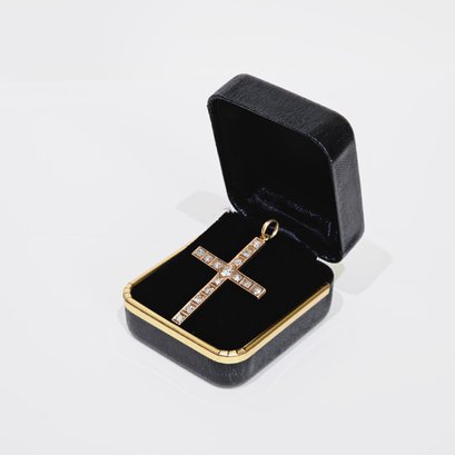 Gold And Diamond Cross Pendant For Men 1.85g #18
