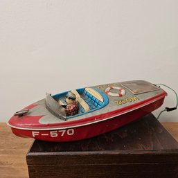 Vintage Zoom F-570 Tin Boat #37