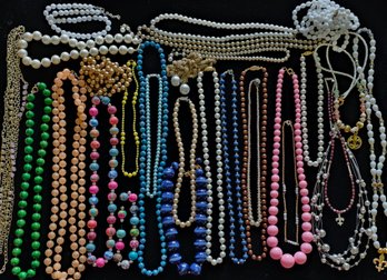 Lot Of Vintage Necklaces  #204