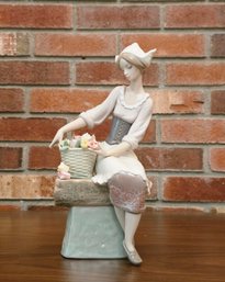 Lladr Of Dutch Girl Fine Porcelain Figurine 10.5' Tall  #25