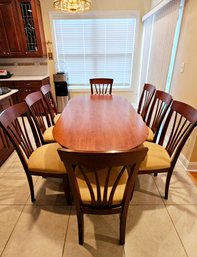 Saloom Furniture Oval Dining Table And Set Of 8 Chairs #199