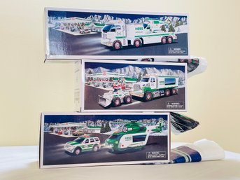 2006,2008 Original Hess Truck Mint In Original Box And Package   #95