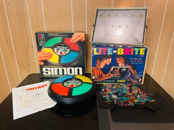 Vintage Lite Brite Toy With Blank Refill Sheets And Pegs And Vintage Simon Electronic Game(needs Batteries#379