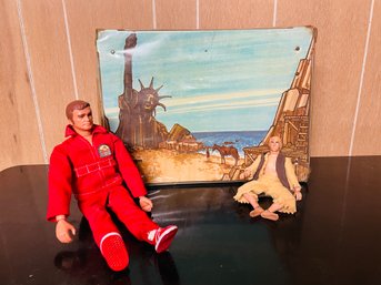 Vintage Mego Alan Verdon Planet Of The Apes Action Figure And Vtg Six Million Dollar Man UCS Action Figure#383