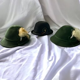 Lot Of 3 Vintage Child's Wool Hats Beau Chasseur   Sizes Are Small #155