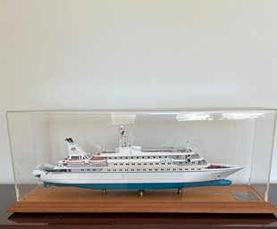 Handmade Cunard 'Sea Goddess' Cruise Ship Scale Model 1:200 In Display  #49