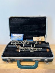 Vintage Bundy Clarinet With Original Hard Case As-is #42