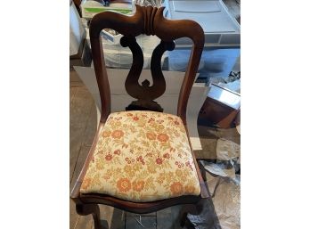 Antique Chairs Set Of 6 Comes With The Cussions