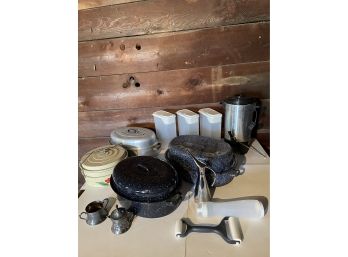 Mixed Lot Of Kitchen Items