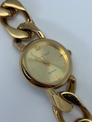 Gloria Vanderbilt Vintage Ladies Gold Curb Chain Wristwatch, Gold Face, Japan Quartz Mvmt, 7 Inches