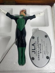 Limited Edition (1507 Of 2100) JL A Cover To Cover  DC Green Lantern Statue, Hand Painted, Cold Cast Porcelain