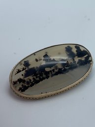 Antique Translucent Moss Agate Oval Brooch In Gold Toned Setting, 1.5 Inches
