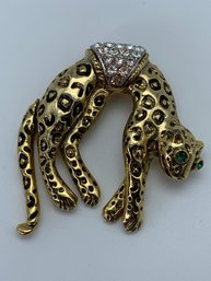 Gold Toned Draped Panther Brooch With Clear And Emerald Green Rhinestones, Articulated Tail, 1.5 Inches Long