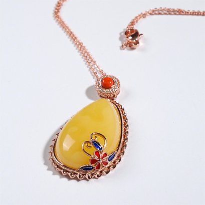 South Red Agate Amber Pendant With Gold Plated Silver Necklace M6211