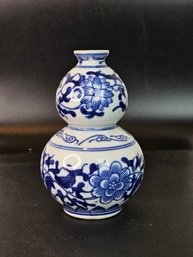 19/20th Century Chinese Vase