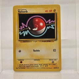 Voltorb Vintage Pokemon Card Base Set