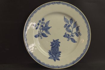 Chinese Export Porcelain 'Pineapple' Plates, China, Qinalong (1736-96)