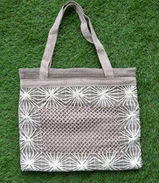Handmade Brazilian Lace Satchel Tote Shoulder Handbag - Authentic Craftsmanship In Beige And White