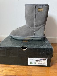 Australia Sheepskin Classic Short Boots Grey Size 5 New In Box